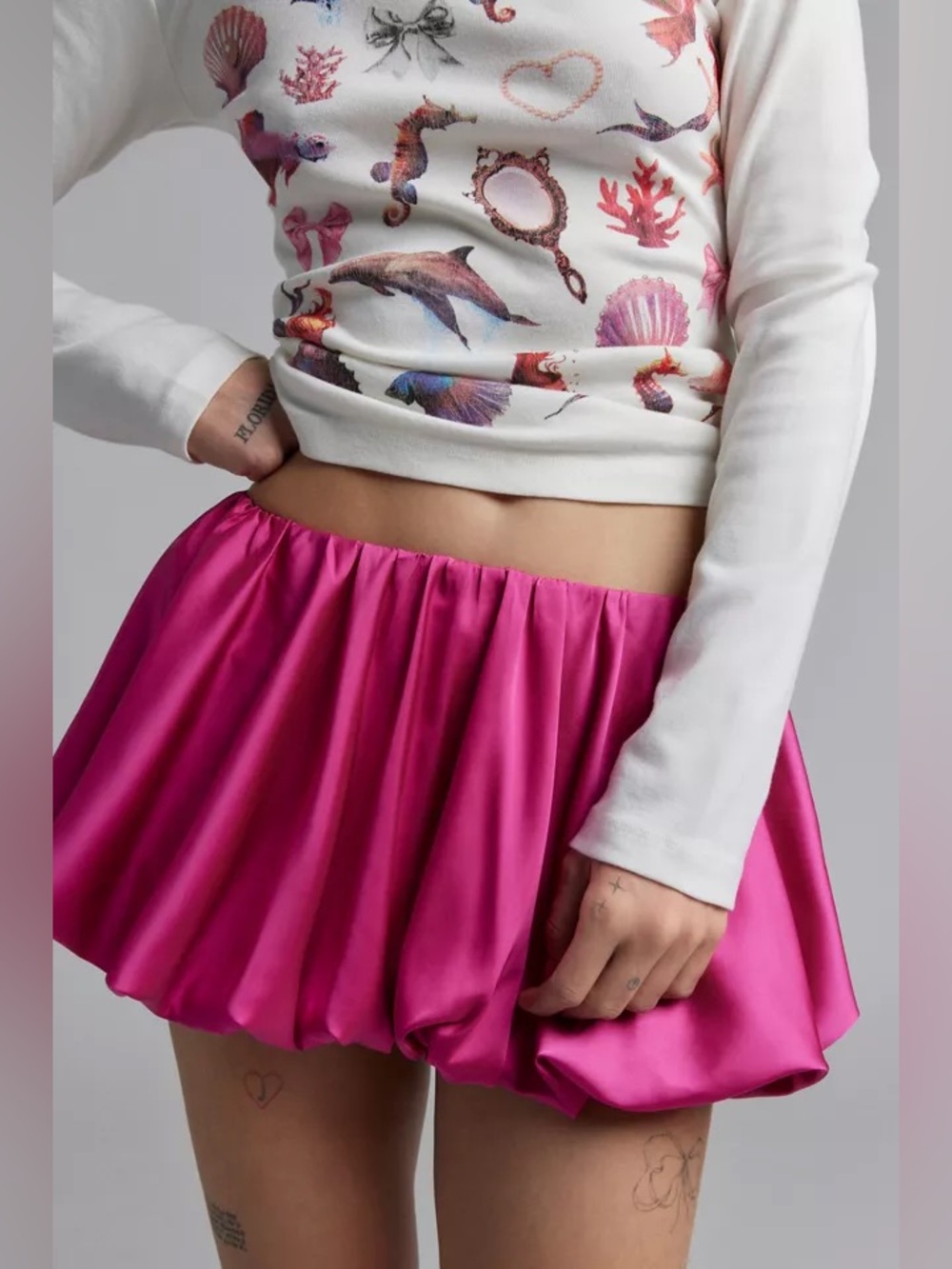 NWOT UO Kimchi Blue Bailey Satin Bubble Hem Micro Skort